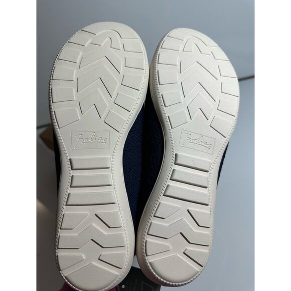 New NWT women zodiac 10 M Navy Blue classic fabric canvas walk flat walk shoes - Picture 10 of 11